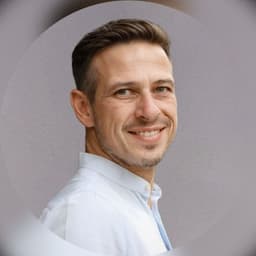 Daniel Otzelberger, Expansionsmanager bei Varia