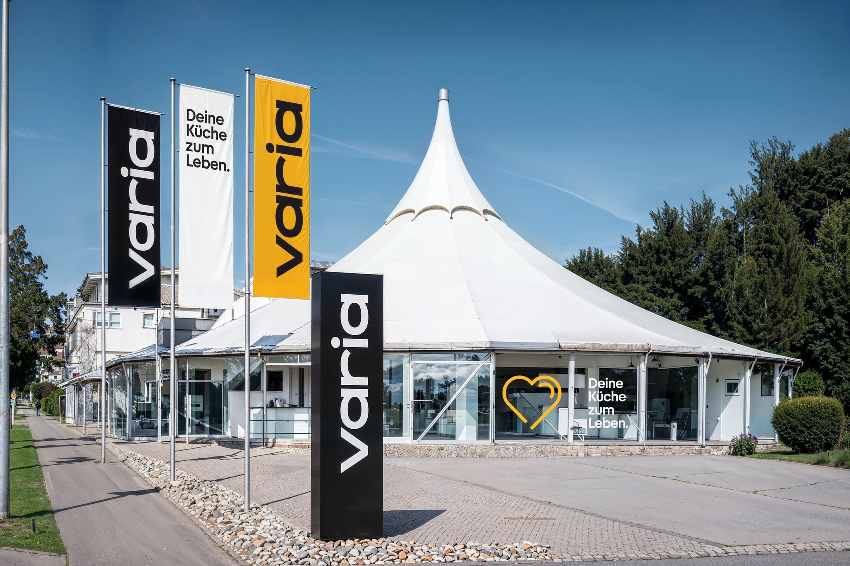 varia Küchenstudio Leonberg — Pilot- und Schulungsstudio (Visualisierung der neuen Beschilderung)